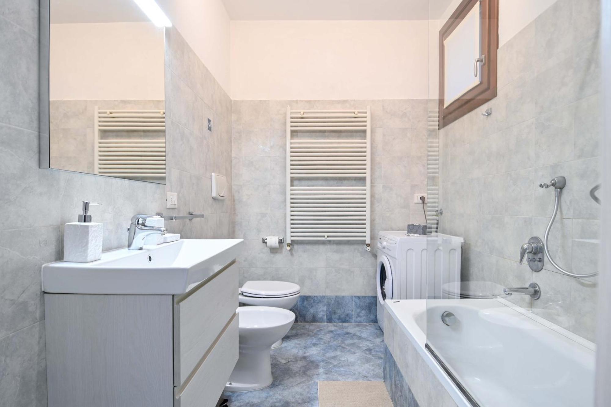Bilocale Chic, 10 Min Aeroporto Milano-Bergamo, Box Auto E Aria Condizionata Apartment Сериате Екстериор снимка